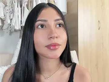 Stripchat Live Sex of Sweetnaughtygirl_