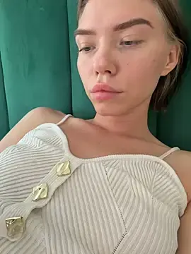 Stripchat Live Sex Cam of Lisaaa_Alisa