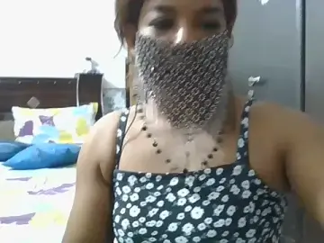 Stripchat Nude Webcam of Nikkii_Indian