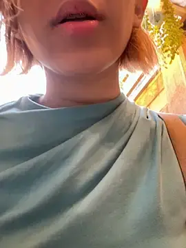 Stripchat Adult Webcam of SweetBunnyGF