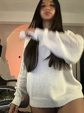 Stripchat Free Porn Cam of aly_golden_