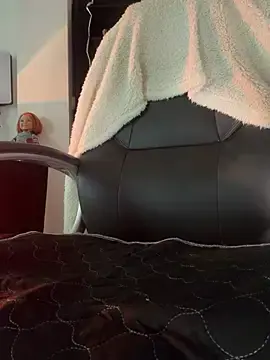 Stripchat Live Sex Cam of aly_golden_