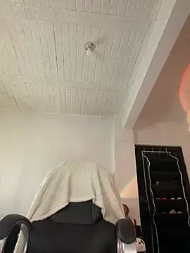 Stripchat Live Porn of aly_golden_