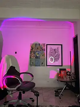 Stripchat Free Porn Cam of aly_golden_