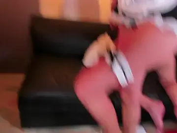 Stripchat Free Porn Cam of red_point_x