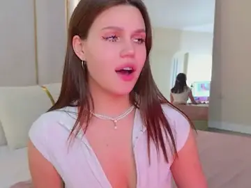 Stripchat Adult Webcam of RihannaRose