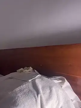 Stripchat Free Porn Cam of LOLA_ARAB1