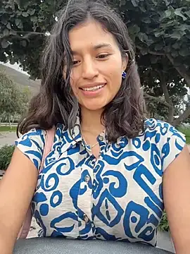 Stripchat Free Live Porn of sexi_noemi