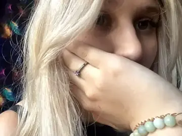 Stripchat Live Sex of Nelly_Gilbert
