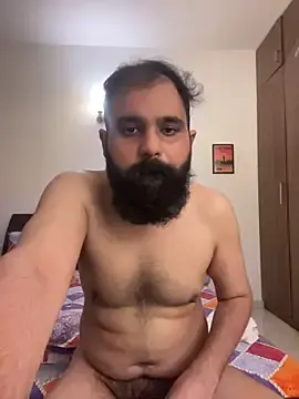 Stripchat Live Sex Cam of ThatBeardDude