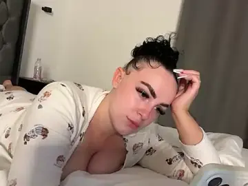 Stripchat Live Sex of riri_bstvx