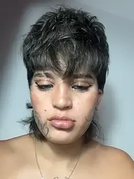 Stripchat Sex Cam of DayanaDG