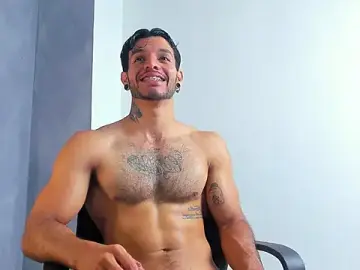 Stripchat Sex Cam of JuanBlade