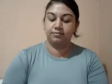 Stripchat Live Sex of bellachow10
