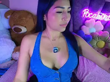 Stripchat Live Sex Cam of Pocahontascute_33