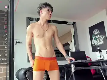Stripchat Live Porn of pretur_cruba1