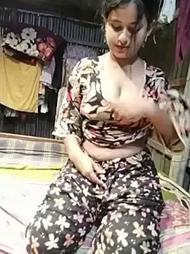 Stripchat Adult Webcams of Jara_210