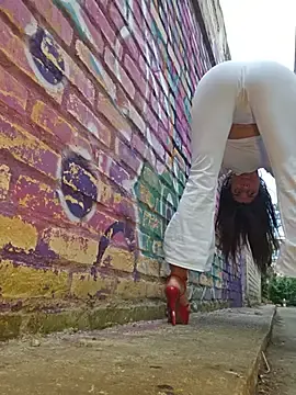 Stripchat Live Sex of Yuky_ta