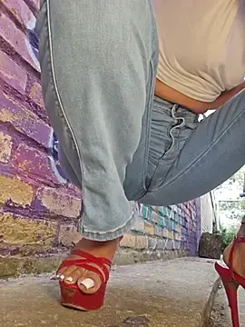 Stripchat Free Live Porn of Yuky_ta