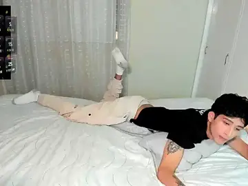Stripchat Adult Video Chat of tom_Howard