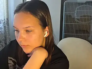 Stripchat Watch Live Sex Cams of AtticNobel