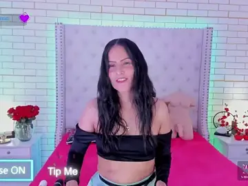 Stripchat Best live sex cam show of Coco_Balenciaga_