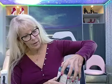 Stripchat Best live sex cam show of FitCougar