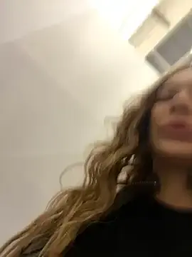 Stripchat Live Sex Cam of QuitieLia