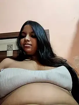 Stripchat Live Sex Cam of Sexy_Aaradhya