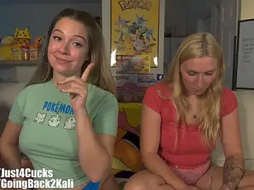 Stripchat Free Porn Cam of boomboomr00m