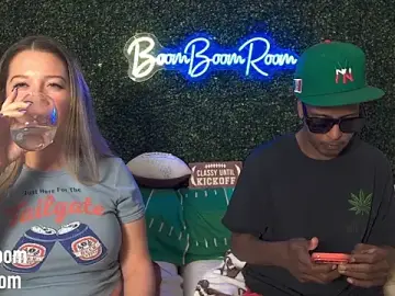 Stripchat Free Porn Cam of boomboomr00m