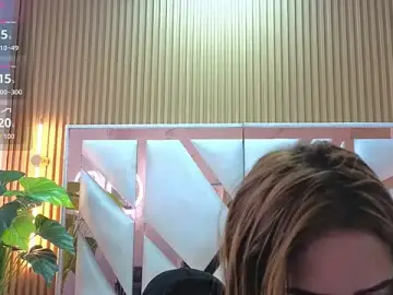 Stripchat Free Porn Cam of tamara_tp