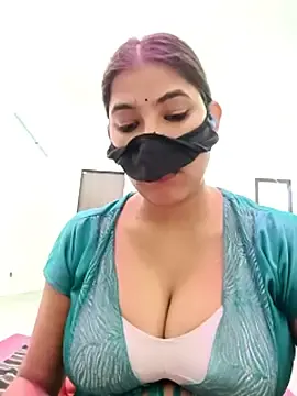 Stripchat Sex Cam of Radhaji_hot