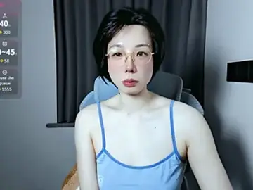 Stripchat Free Porn Cam of lin_lin_520_520