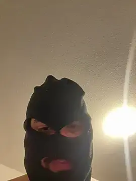 Stripchat Free Porn Cam of Marinefrench69