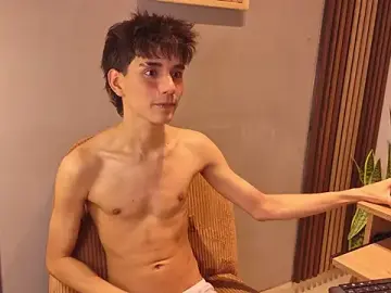 Stripchat Live Sex Cam of christopher_robin4