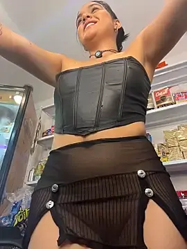 Stripchat Free Live Porn of Bella-Ferrer
