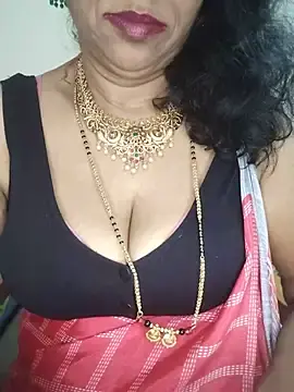 Stripchat Live Sex Cam of Sanvi_kannada