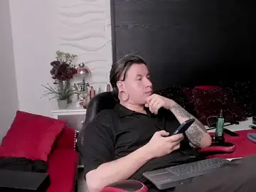 Stripchat Live Sex of inkedsinners_