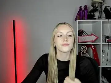 Stripchat Sex Chat of EvelynBlond
