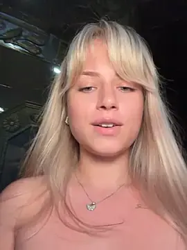 Stripchat Live Sex Cam of NinaVerse
