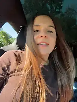 Stripchat Free Porn Cam of JuicyFruits93