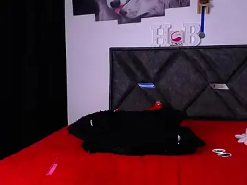 Stripchat Free Porn Cam of Kael_Nova