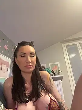 Stripchat Private Sex Chat of KiraRebyt