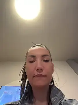 Stripchat Watch Live Sex Cams of KiraRebyt