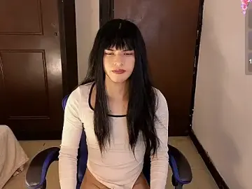 Stripchat Free Porn Cam of Alondraferrer