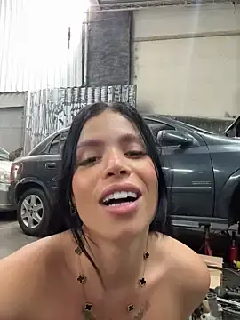 Stripchat Free Porn Cam of Rafaellaz