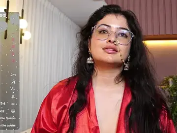 Stripchat Live Sex Cam of Madison_Flame