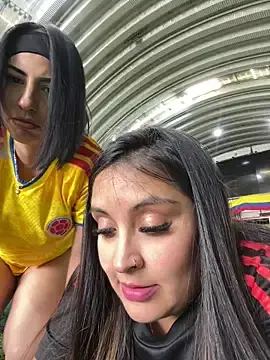 Stripchat Adult Webcam of milly_cruz