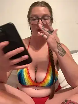 Stripchat Free Live Porn of PussiesnCream_
